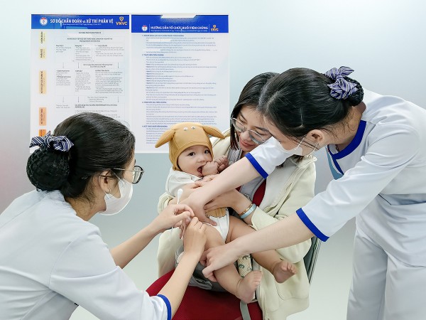 VNVC cùng thương hiệu dinh dưỡng quốc tế phục vụ cộng đồng trong bối cảnh ‘nóng’ VNVC cùng thương hiệu dinh dưỡng quốc tế phục vụ cộng đồng trong bối cảnh ‘nóng’
