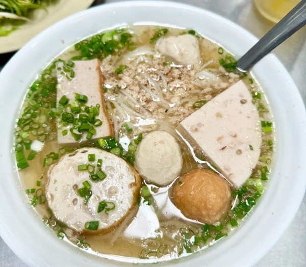 Quán quen ở TP.HCM bất ngờ ngưng nhận chuyển khoản, khách tá hỏa chạy về lấy tiền mặt Quán quen ở TP.HCM bất ngờ ngưng nhận chuyển khoản, khách tá hỏa chạy về lấy tiền mặt