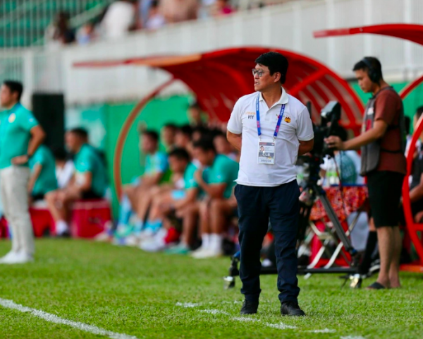 V-League chưa kịp nguội, HAGL đã sốt sắng làm những điều đặc biệt: Nói không với… rớt hạng!
