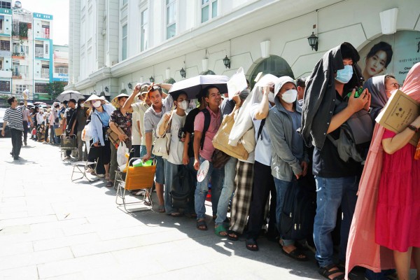 Đà Nẵng: Tái diễn cảnh quá tải nộp sơ đăng ký mua nhà ở xã hội Đà Nẵng: Tái diễn cảnh quá tải nộp sơ đăng ký mua nhà ở xã hội