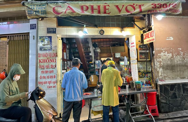 3 quán cà phê vợt lừng danh, lâu đời nhất TP.HCM: Bạn đã ghé chưa? 3 quán cà phê vợt lừng danh, lâu đời nhất TP.HCM: Bạn đã ghé chưa?