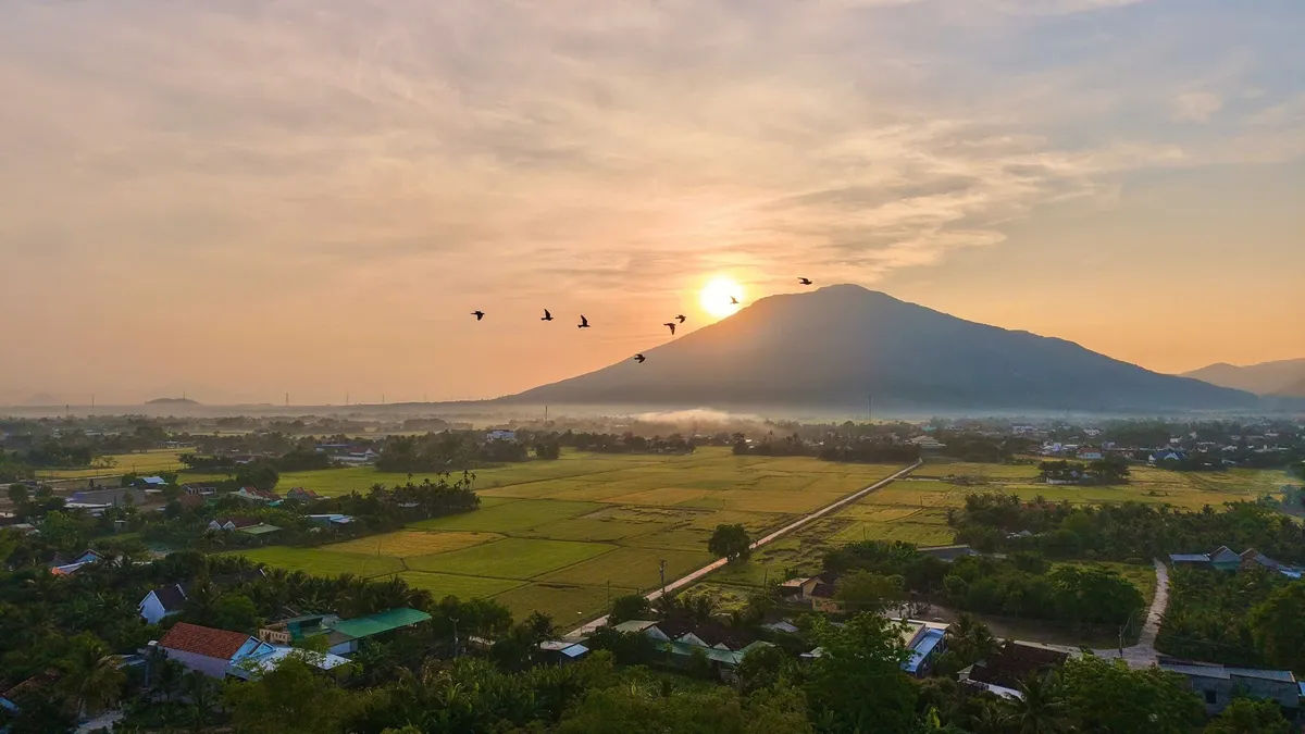 Du lịch chậm ở Ninh Hòa – Nha Trang: Hòa mình vào ẩm thực bản địa và nhịp sống của miền quê - Ảnh 9. Du lịch chậm ở Ninh Hòa – Nha Trang: Hòa mình vào ẩm thực bản địa và nhịp sống của miền quê - Ảnh 9.
