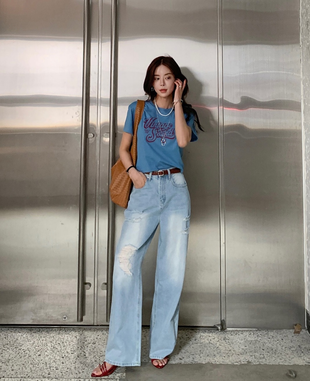 7 công thức diện trang phục denim mùa hè đẹp suốt tuần