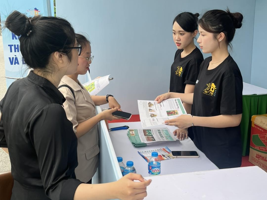 Khám phá Thủ đô tại Lễ hội Du lịch Hà Nội 2025 - Ảnh 3. Khám phá Thủ đô tại Lễ hội Du lịch Hà Nội 2025 - Ảnh 3.
