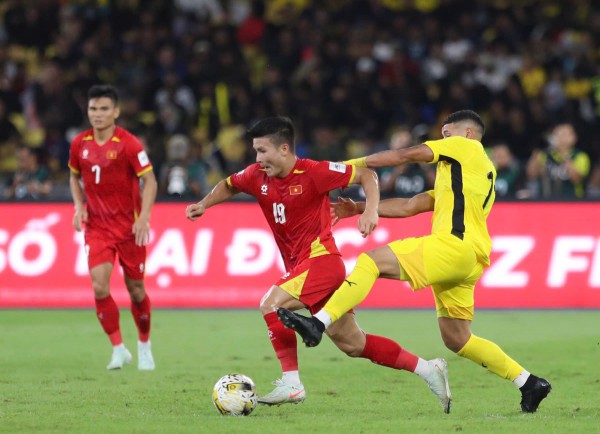 Đội tuyển Việt Nam có thể nhập tịch thêm ai để thắng Malaysia? Đội tuyển Việt Nam có thể nhập tịch thêm ai để thắng Malaysia?