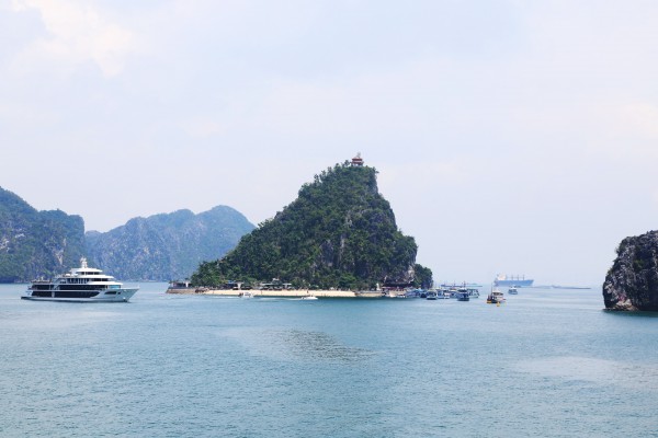 Du lịch Quảng Ninh phải phá thế 'kinh doanh một mùa' Du lịch Quảng Ninh phải phá thế 'kinh doanh một mùa'