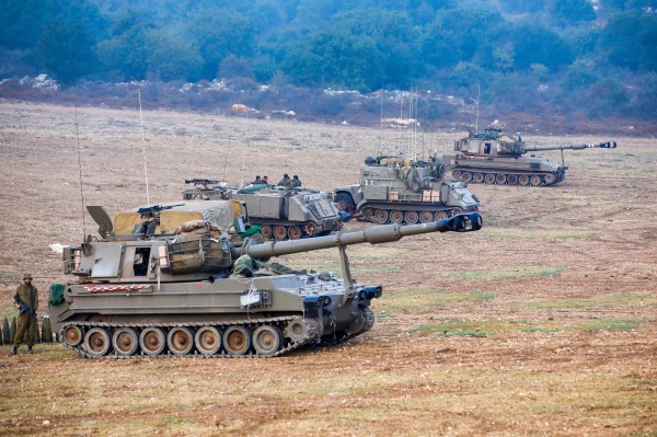 Israel pháo kích vào Syria Israel pháo kích vào Syria