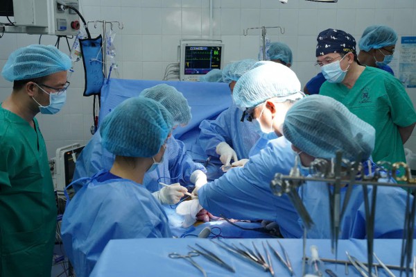 Người đàn ông ở Phú Yên chết não, hiến mô tạng cứu 7 người Người đàn ông ở Phú Yên chết não, hiến mô tạng cứu 7 người
