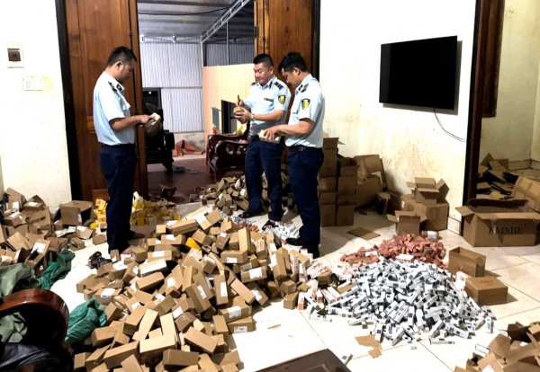 Phát hiện hơn 5.000 sản phẩm mỹ phẩm mua 'trôi nổi', không rõ nguồn gốc