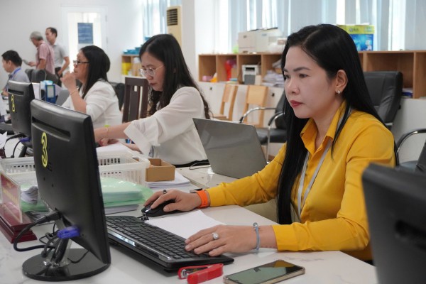 TP.HCM dự kiến đưa 4 thành ủy viên, 5 trưởng ngành về phường, xã mới TP.HCM dự kiến đưa 4 thành ủy viên, 5 trưởng ngành về phường, xã mới