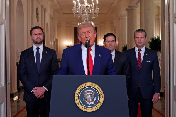 Tổng thống Trump giải bài toán hậu tấn công Iran Tổng thống Trump giải bài toán hậu tấn công Iran