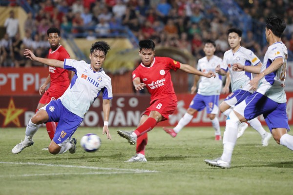 Trận play-off ‘nóng’ nhất sắp lộ diện: Công Phượng có thể đối đầu thủ môn Bùi Tiến Dũng! Trận play-off ‘nóng’ nhất sắp lộ diện: Công Phượng có thể đối đầu thủ môn Bùi Tiến Dũng!