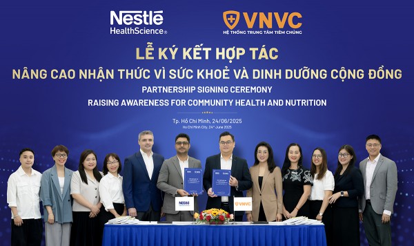 VNVC cùng thương hiệu dinh dưỡng quốc tế phục vụ cộng đồng trong bối cảnh ‘nóng’ VNVC cùng thương hiệu dinh dưỡng quốc tế phục vụ cộng đồng trong bối cảnh ‘nóng’
