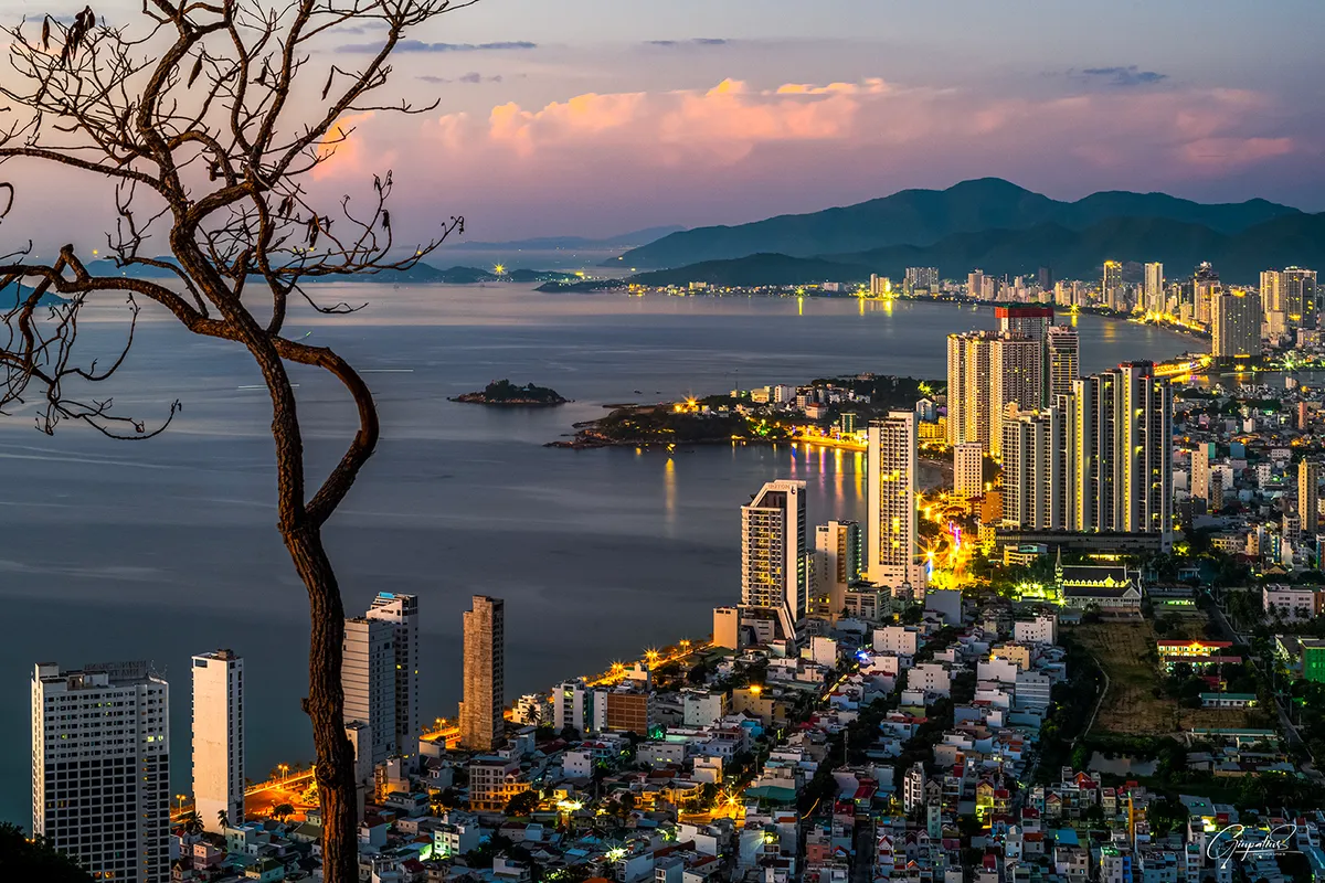 Triển lãm ảnh “Nha Trang say Hi - Hành trình qua ống kính”: Gửi lời mời gọi du lịch bằng hình ảnh - Ảnh 2. Triển lãm ảnh “Nha Trang say Hi - Hành trình qua ống kính”: Gửi lời mời gọi du lịch bằng hình ảnh - Ảnh 2.