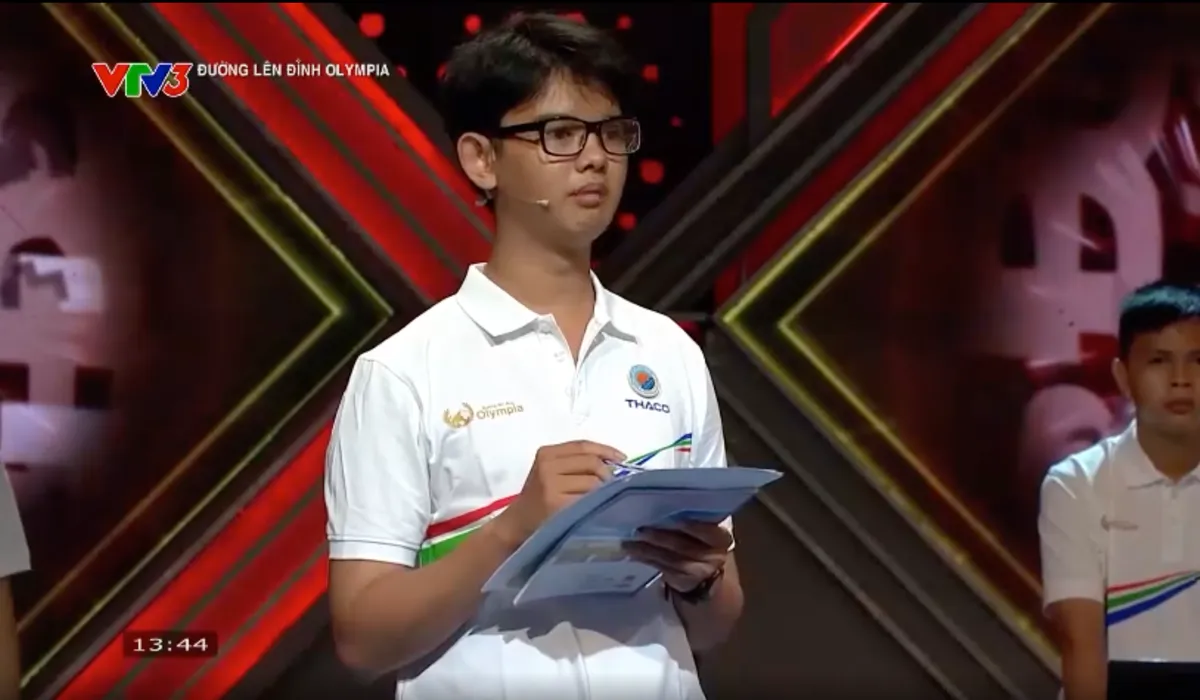 Đường lên đỉnh Olympia: Nam sinh Hà Nội thi đấu xuất sắc giành vòng nguyệt quế - Ảnh 7. Đường lên đỉnh Olympia: Nam sinh Hà Nội thi đấu xuất sắc giành vòng nguyệt quế - Ảnh 7.