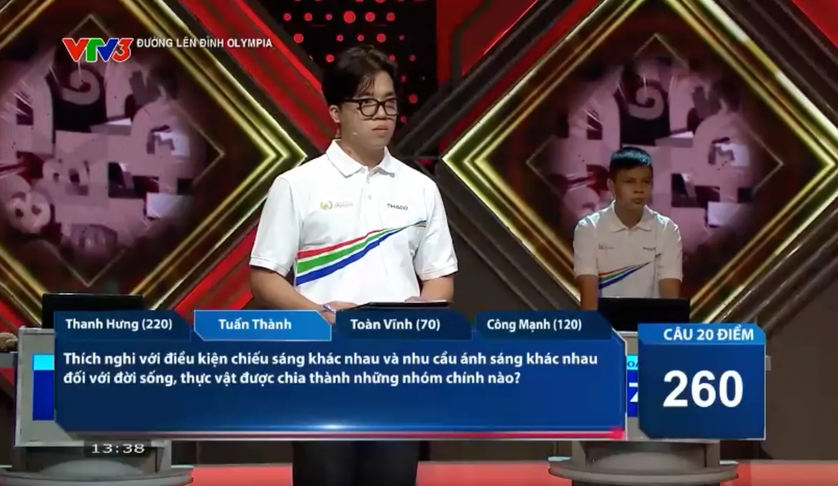Đường lên đỉnh Olympia: Nam sinh Hà Nội thi đấu xuất sắc giành vòng nguyệt quế - Ảnh 5. Đường lên đỉnh Olympia: Nam sinh Hà Nội thi đấu xuất sắc giành vòng nguyệt quế - Ảnh 5.