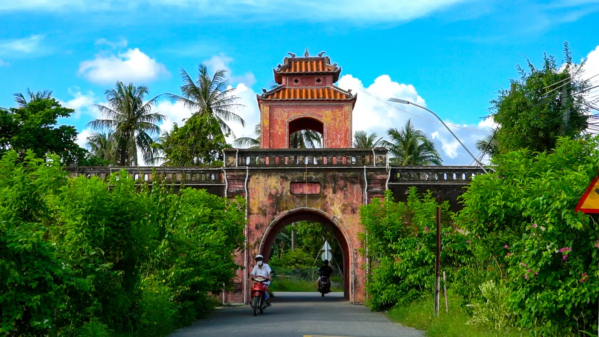Thành cổ Diên Khánh: Hướng tới Di tích quốc gia đặc biệt, đánh thức tiềm năng du lịch văn hóa - Ảnh 4. Thành cổ Diên Khánh: Hướng tới Di tích quốc gia đặc biệt, đánh thức tiềm năng du lịch văn hóa - Ảnh 4.