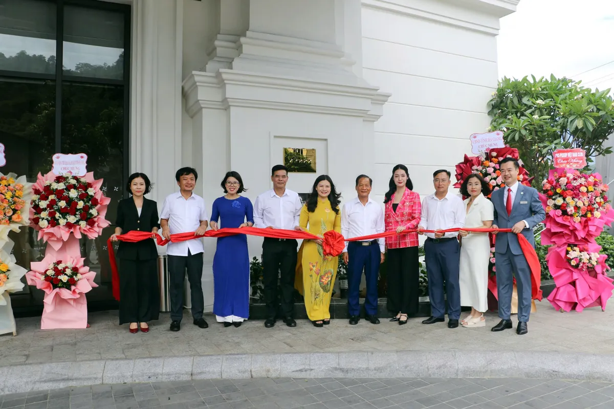 Cực Bắc Tổ quốc - Hà Giang có khách sạn 5 sao đầu tiên được trao chứng nhận - Ảnh 1. Cực Bắc Tổ quốc - Hà Giang có khách sạn 5 sao đầu tiên được trao chứng nhận - Ảnh 1.