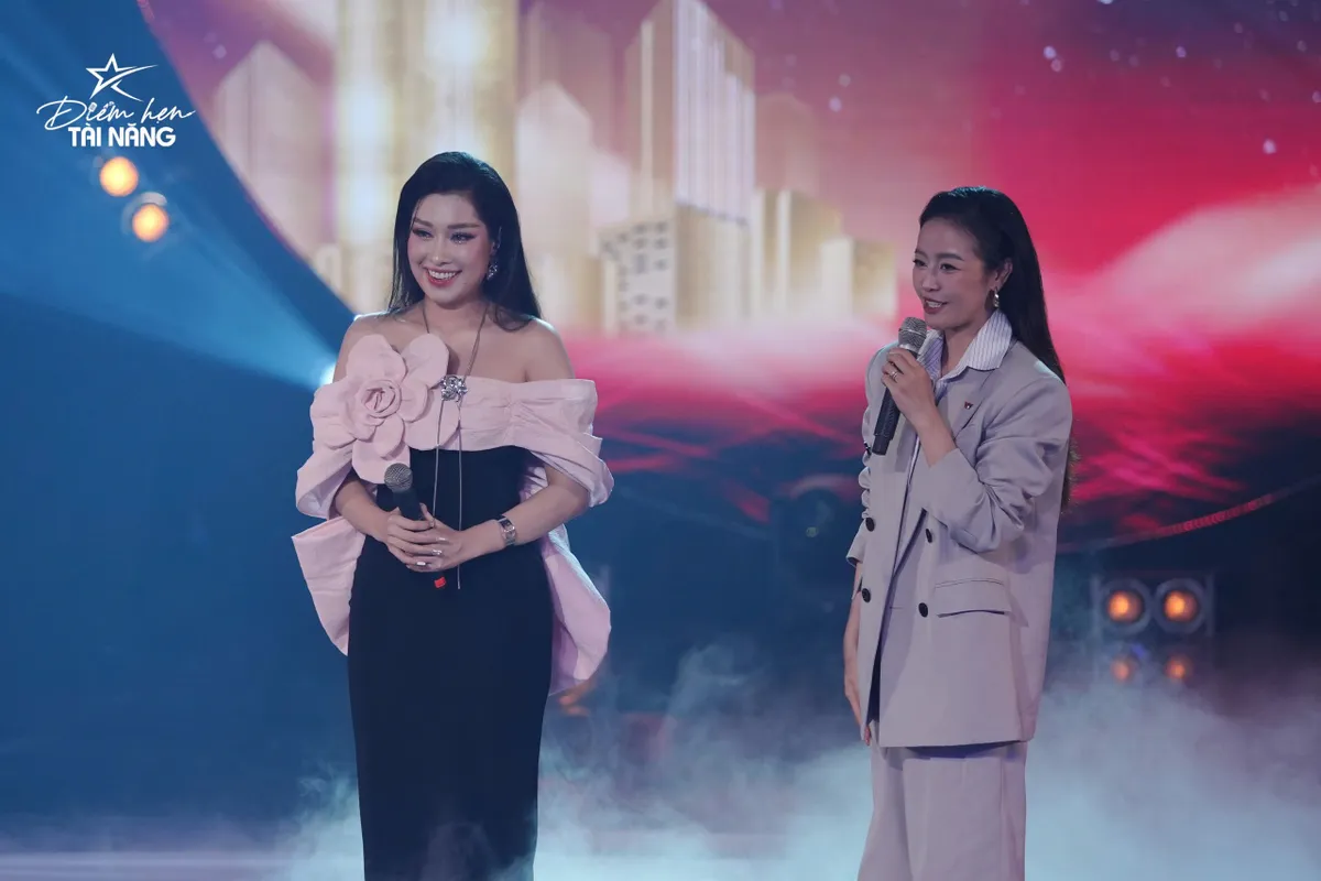Điểm hẹn tài năng liveshow 2: Thanh Thuỷ dừng bước, Thanh Thuỵ bứt phá - Ảnh 9. Điểm hẹn tài năng liveshow 2: Thanh Thuỷ dừng bước, Thanh Thuỵ bứt phá - Ảnh 9.