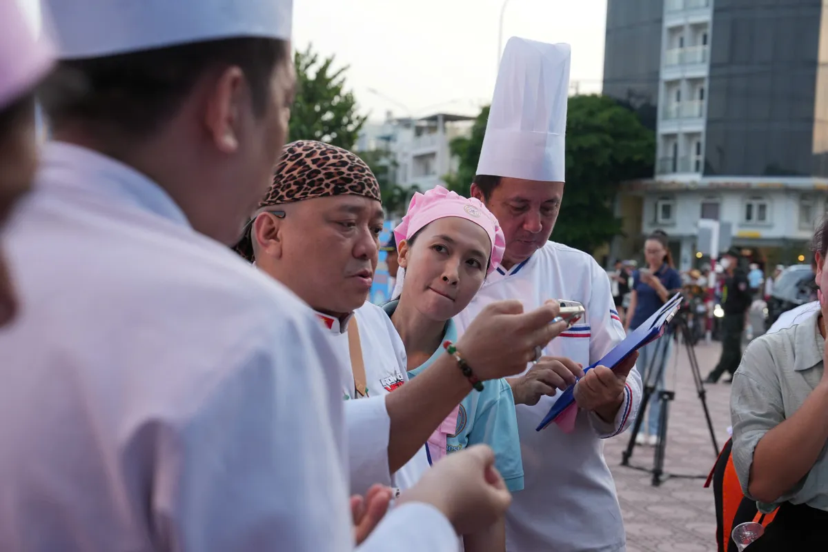 Khi ẩm thực trở thành sứ giả du lịch Việt Nam - Ảnh 5. Khi ẩm thực trở thành sứ giả du lịch Việt Nam - Ảnh 5.