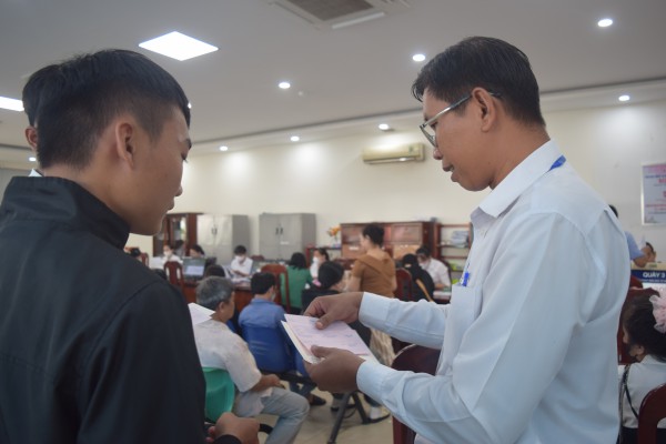 Vận hành chính quyền địa phương 2 cấp tại miền Tây: Thủ tục hành chính ra sao?