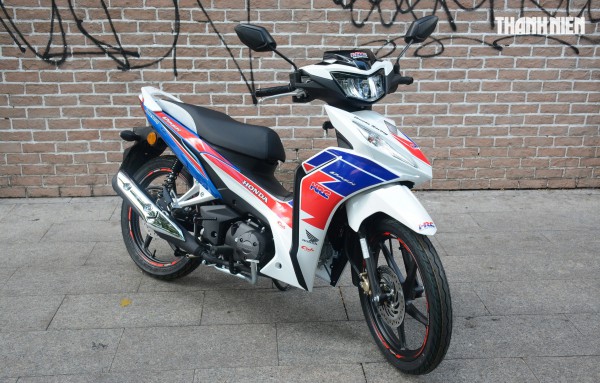 Honda Dash 125 HRC bản đặc biệt phong cách xe đua về Việt Nam 15 chiếc