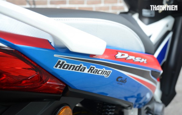 Honda Dash 125 HRC bản đặc biệt phong cách xe đua về Việt Nam 15 chiếc