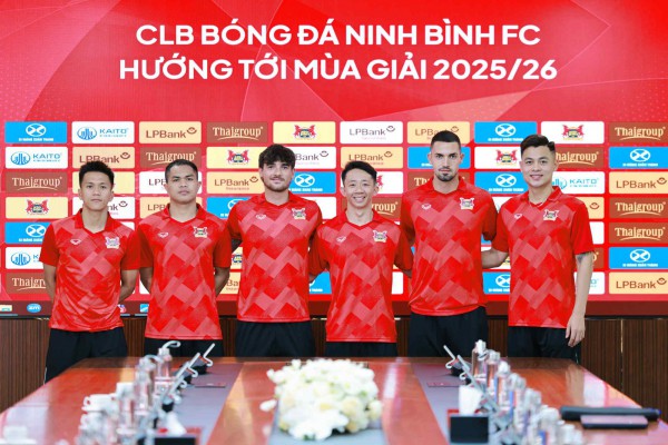 Logo mới của Ninh Bình FC có hình ảnh đặc biệt, sao cũ HAGL ra mắt gây chú ý Logo mới của Ninh Bình FC có hình ảnh đặc biệt, sao cũ HAGL ra mắt gây chú ý
