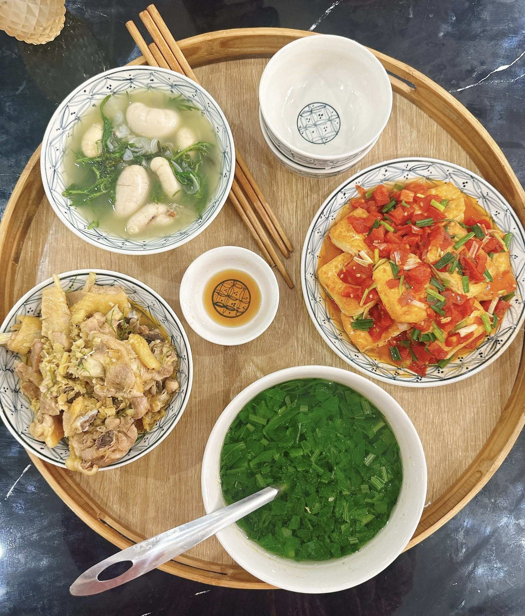 Thực đơn tuyệt ngon khiến chồng con "nghiện" cơm nhà