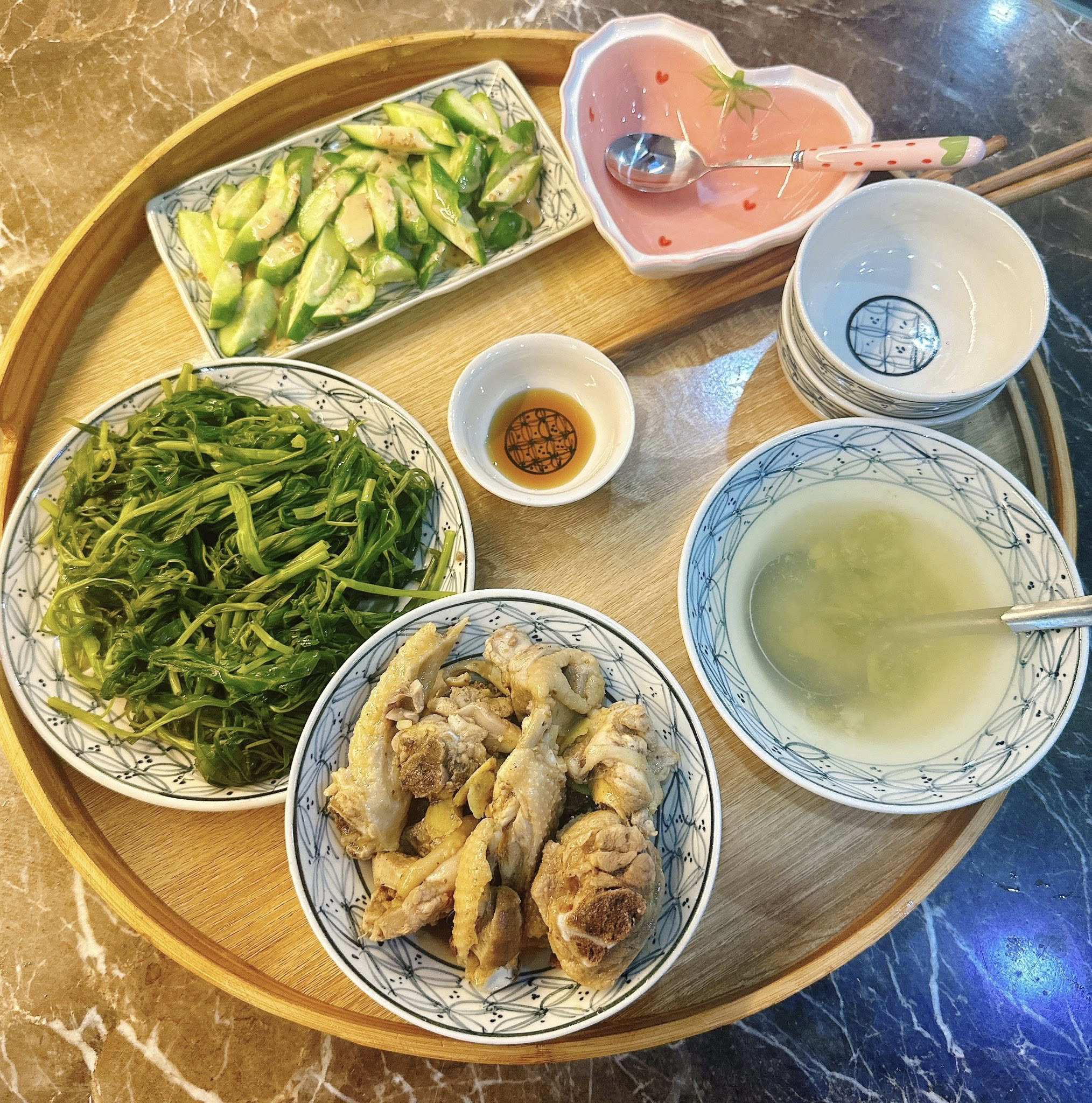 Thực đơn tuyệt ngon khiến chồng con "nghiện" cơm nhà