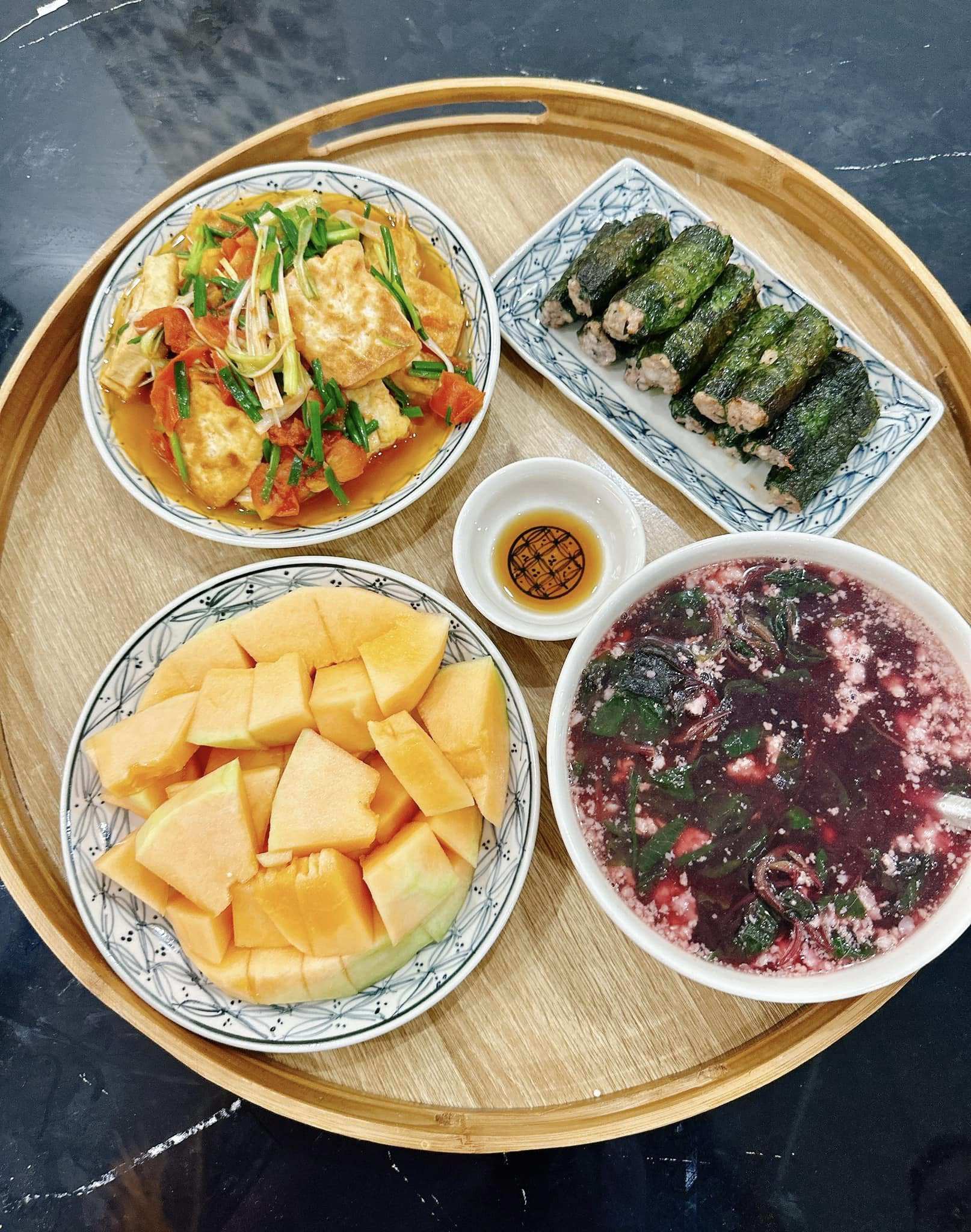 Thực đơn tuyệt ngon khiến chồng con "nghiện" cơm nhà