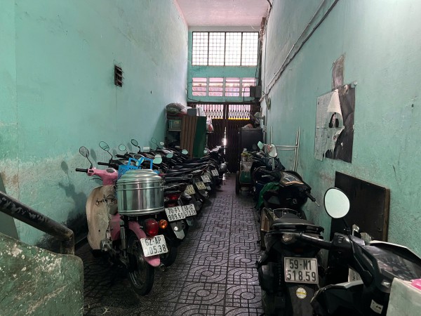 Nguy cơ cháy nổ cao ở các chung cư cũ TP.HCM Nguy cơ cháy nổ cao ở các chung cư cũ TP.HCM
