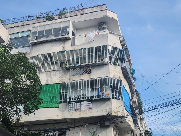 Nguy cơ cháy nổ cao ở các chung cư cũ TP.HCM Nguy cơ cháy nổ cao ở các chung cư cũ TP.HCM