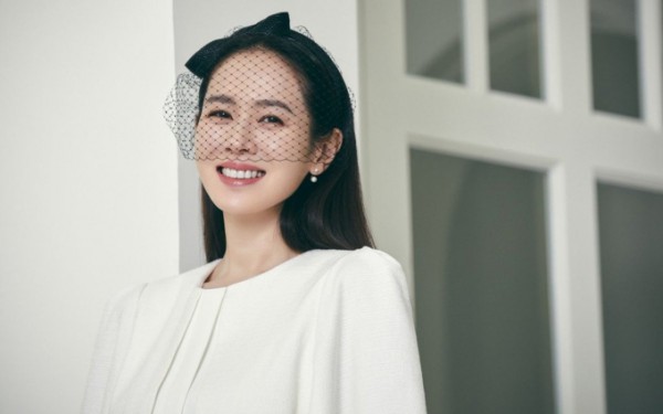 Son Ye Jin ăn mì lạnh rong biển giúp giữ dáng tuổi 43