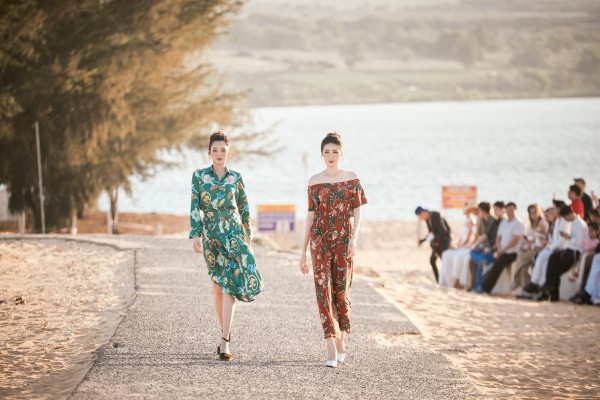 Top 3 Hoa hậu Biển Việt Nam toàn cầu khoe sắc trên sàn catwalk