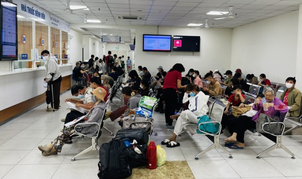 Không để bệnh nhân TP.HCM mất 5 giờ kẹt xe đến trung tâm chữa bệnh Không để bệnh nhân TP.HCM mất 5 giờ kẹt xe đến trung tâm chữa bệnh
