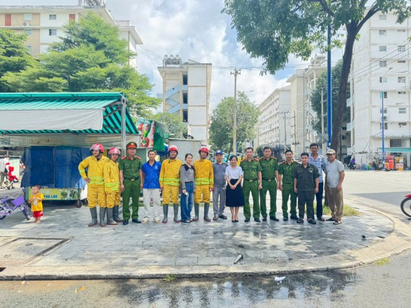 TP.HCM: Quét mã QR phòng chống cháy nổ ở các chung cư, nhà ở xã hội TP.HCM: Quét mã QR phòng chống cháy nổ ở các chung cư, nhà ở xã hội