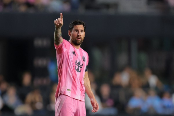Messi muốn đua vô địch, Inter Miami hoàn tất thương vụ ‘nóng’ chiêu mộ De Paul Messi muốn đua vô địch, Inter Miami hoàn tất thương vụ ‘nóng’ chiêu mộ De Paul