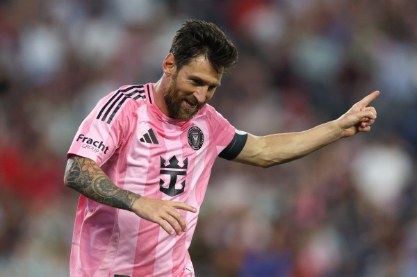 Messi đã vượt kỷ lục của ‘Vua bóng đá’ Pele tại Mỹ Messi đã vượt kỷ lục của ‘Vua bóng đá’ Pele tại Mỹ