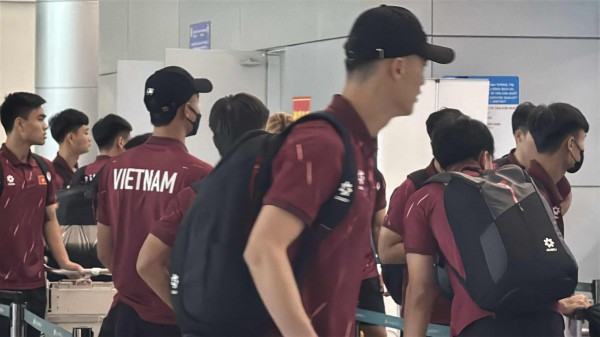 U.23 Việt Nam lên đường dự giải U.23 Đông Nam Á: Quyết mang cúp trở về U.23 Việt Nam lên đường dự giải U.23 Đông Nam Á: Quyết mang cúp trở về