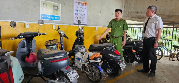Kiểm tra phòng cháy, chữa cháy nhà trọ, chung cư 25 tầng ở phường Phú Thuận Kiểm tra phòng cháy, chữa cháy nhà trọ, chung cư 25 tầng ở phường Phú Thuận