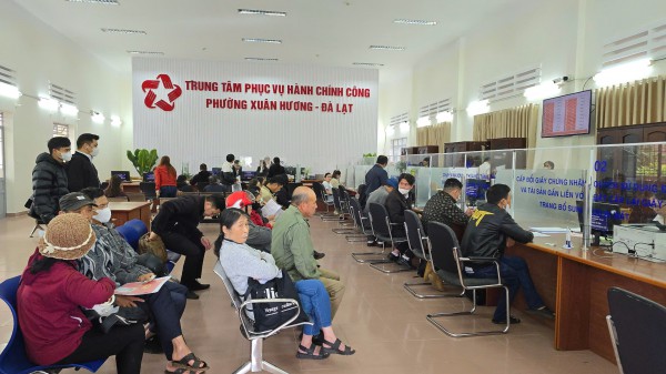 Lâm Đồng phải bố trí cán bộ cấp xã đủ năng lực và có chuyên môn Lâm Đồng phải bố trí cán bộ cấp xã đủ năng lực và có chuyên môn