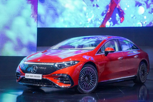 Xe điện hạng sang, tốn tiền nhưng không tuyệt vời