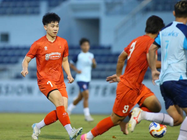 U.23 Việt Nam đã tìm thấy trục xương sống, sẵn sàng chinh phục Đông Nam Á U.23 Việt Nam đã tìm thấy trục xương sống, sẵn sàng chinh phục Đông Nam Á
