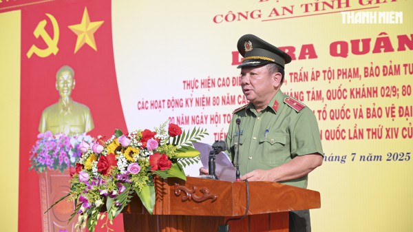 Mãn nhãn với màn biểu diễn võ thuật trong lễ ra quân của Công an tỉnh Gia Lai