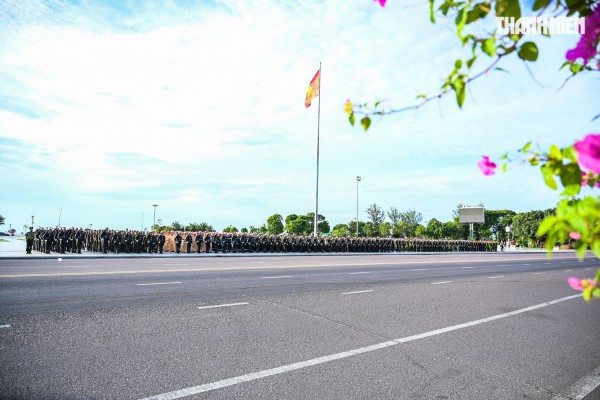Mãn nhãn với màn biểu diễn võ thuật trong lễ ra quân của Công an tỉnh Gia Lai