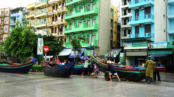 Ngư dân hối hả phòng tránh bão số 3 (Wipha)