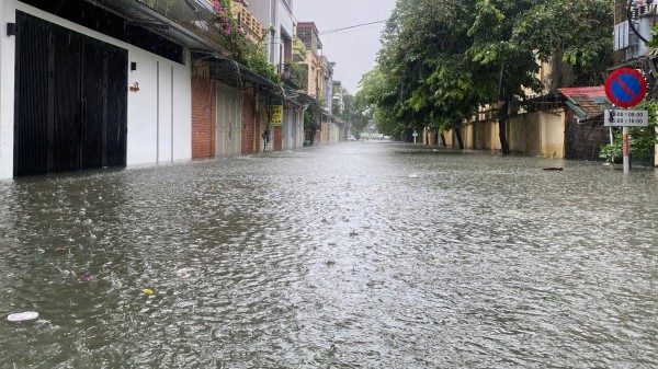 Bão số 3 gây mưa lớn, nhiều nơi ở Thanh Hóa ngập sâu Bão số 3 gây mưa lớn, nhiều nơi ở Thanh Hóa ngập sâu