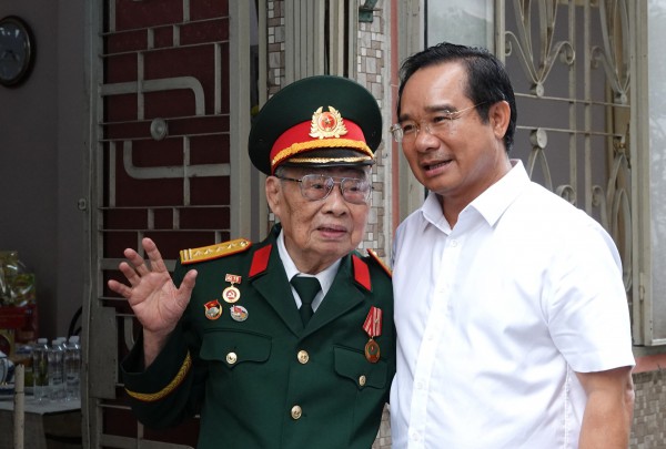 Chủ tịch Nguyễn Văn Được thăm đại tá trải qua 3 cuộc chiến