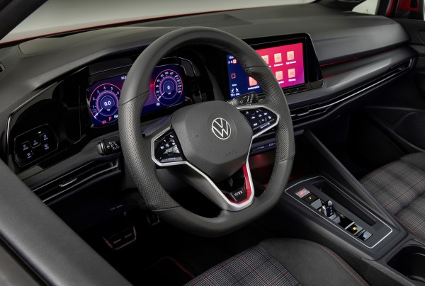 Volkswagen Golf nhập từ Đức có giá từ 798 triệu đồng Volkswagen Golf nhập từ Đức có giá từ 798 triệu đồng